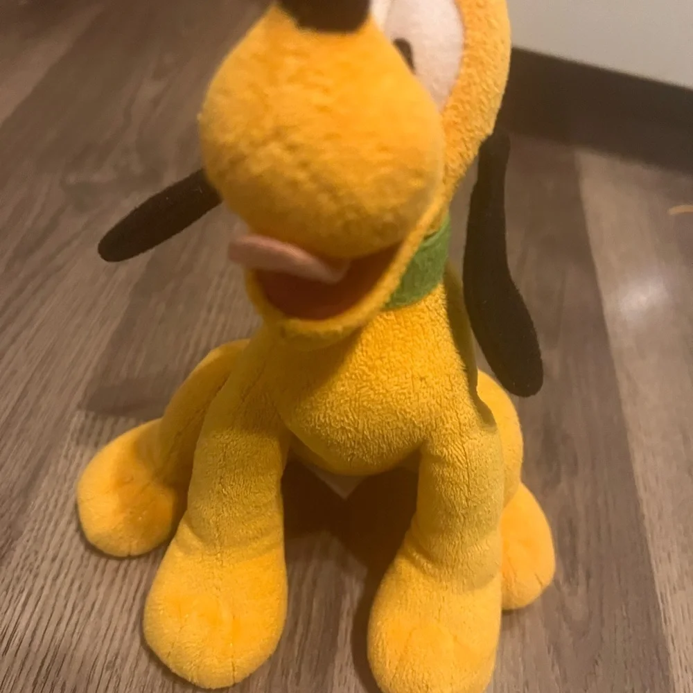 Disney Pluto Dog Plush Stuffed Animal Kids Toy Sit-up Style 8” Green Collar